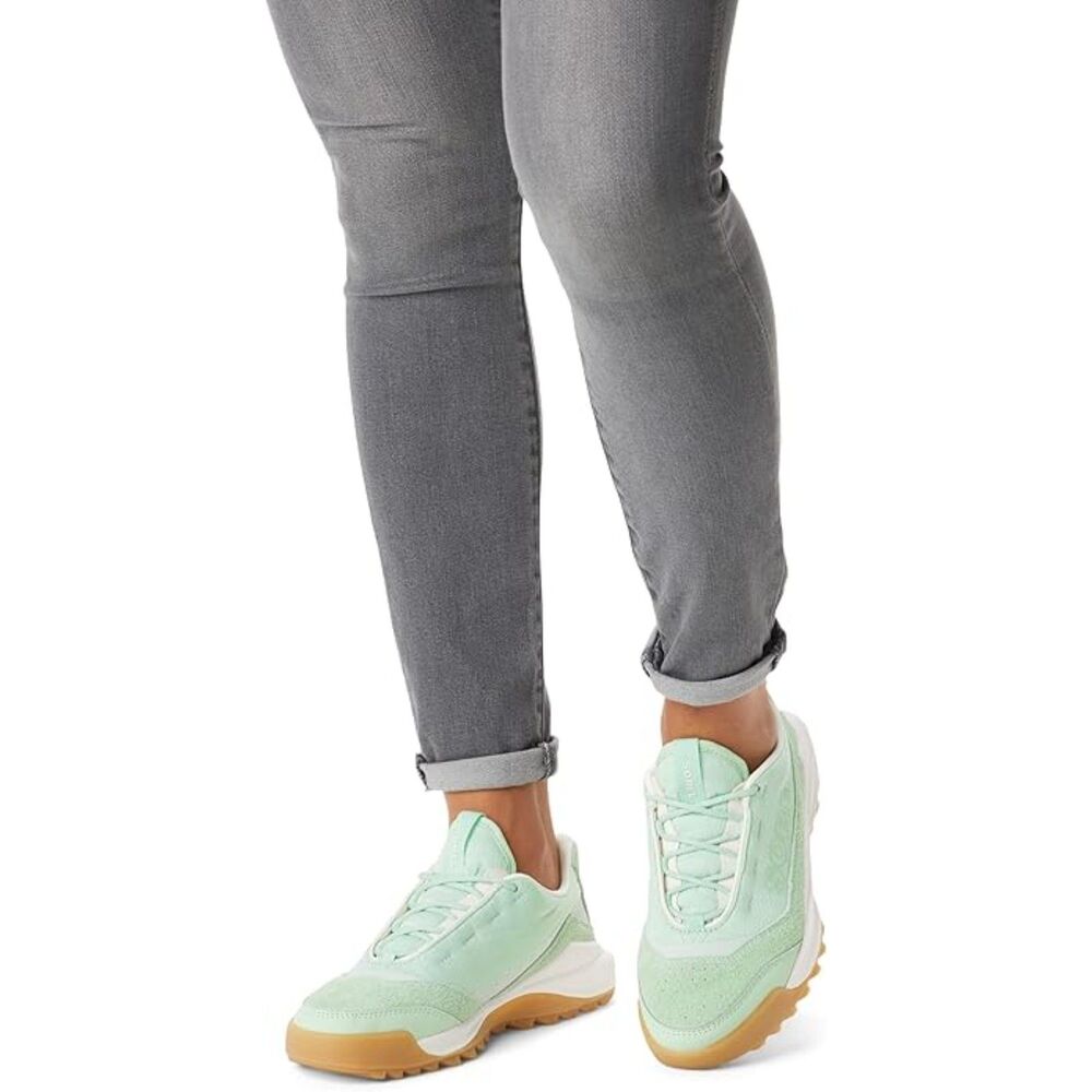 Sorel Ona 718 low shoe in sea sprite. Size 8.